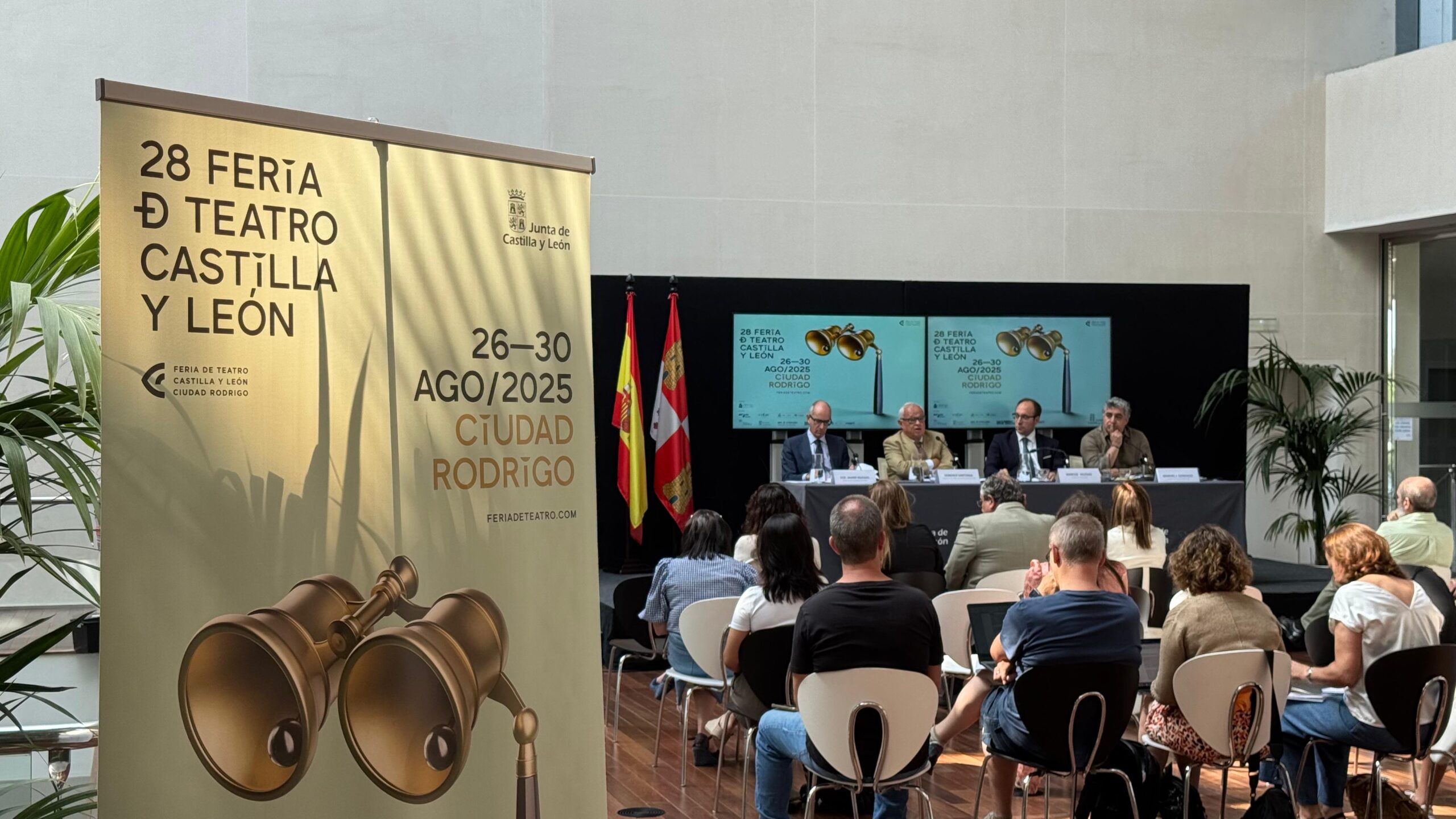 La XXVIII Feria de Teatro de Castilla y León ofrecerá un cartel multidisciplinar con 16 estrenos y 20 compañías debutantes de las 43 seleccionadas