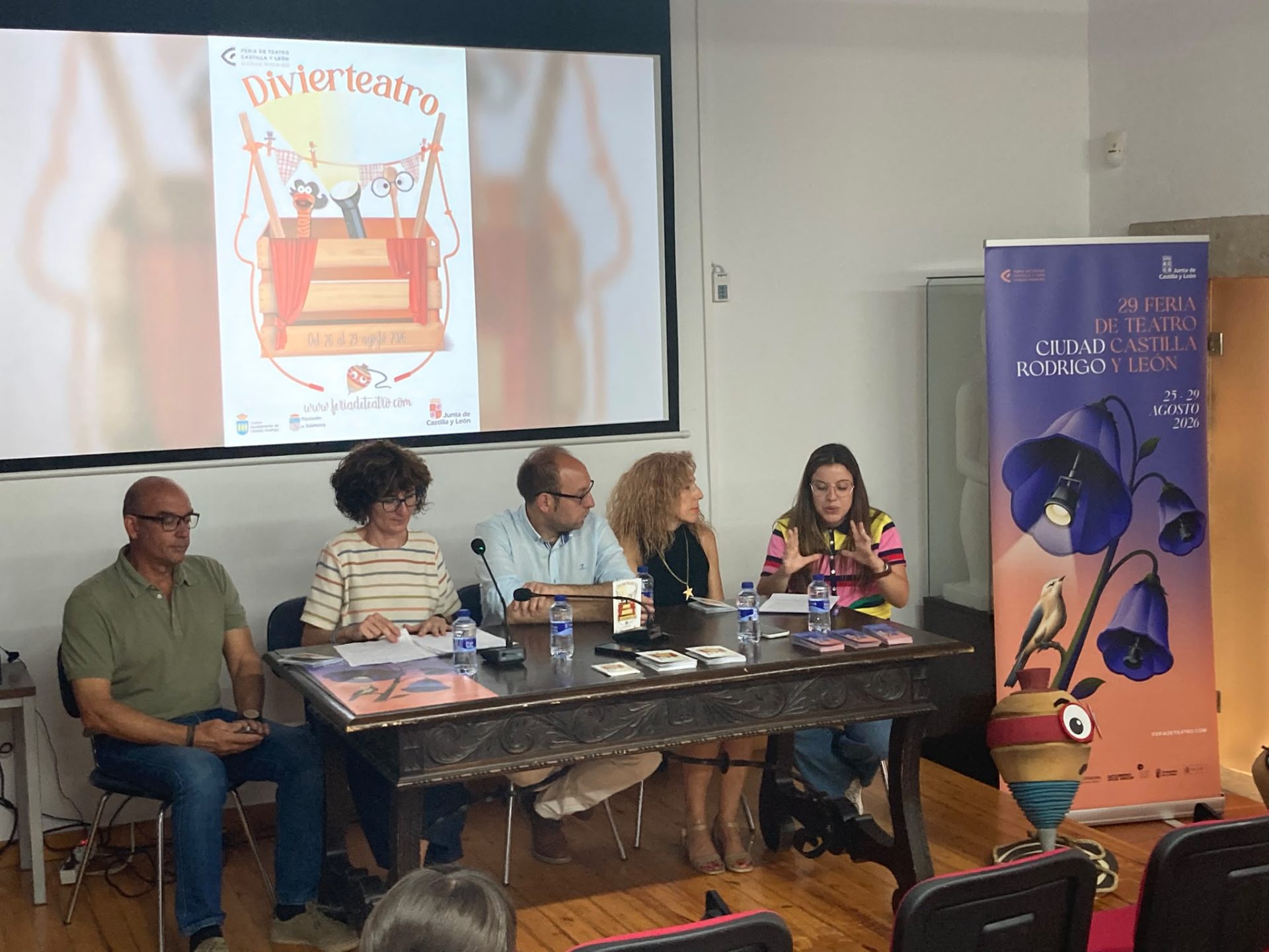 El programa de animación infantil Divierteatro reivindica el juego como motor de aprendizaje y de creación artística